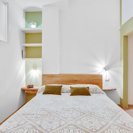 Madame Bari' Suite Apt In The Heart Of Bari Ngoại thất bức ảnh