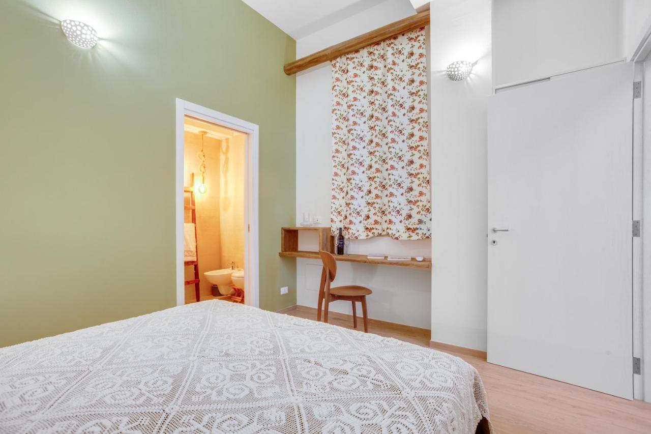Madame Bari' Suite Apt In The Heart Of Bari Ngoại thất bức ảnh