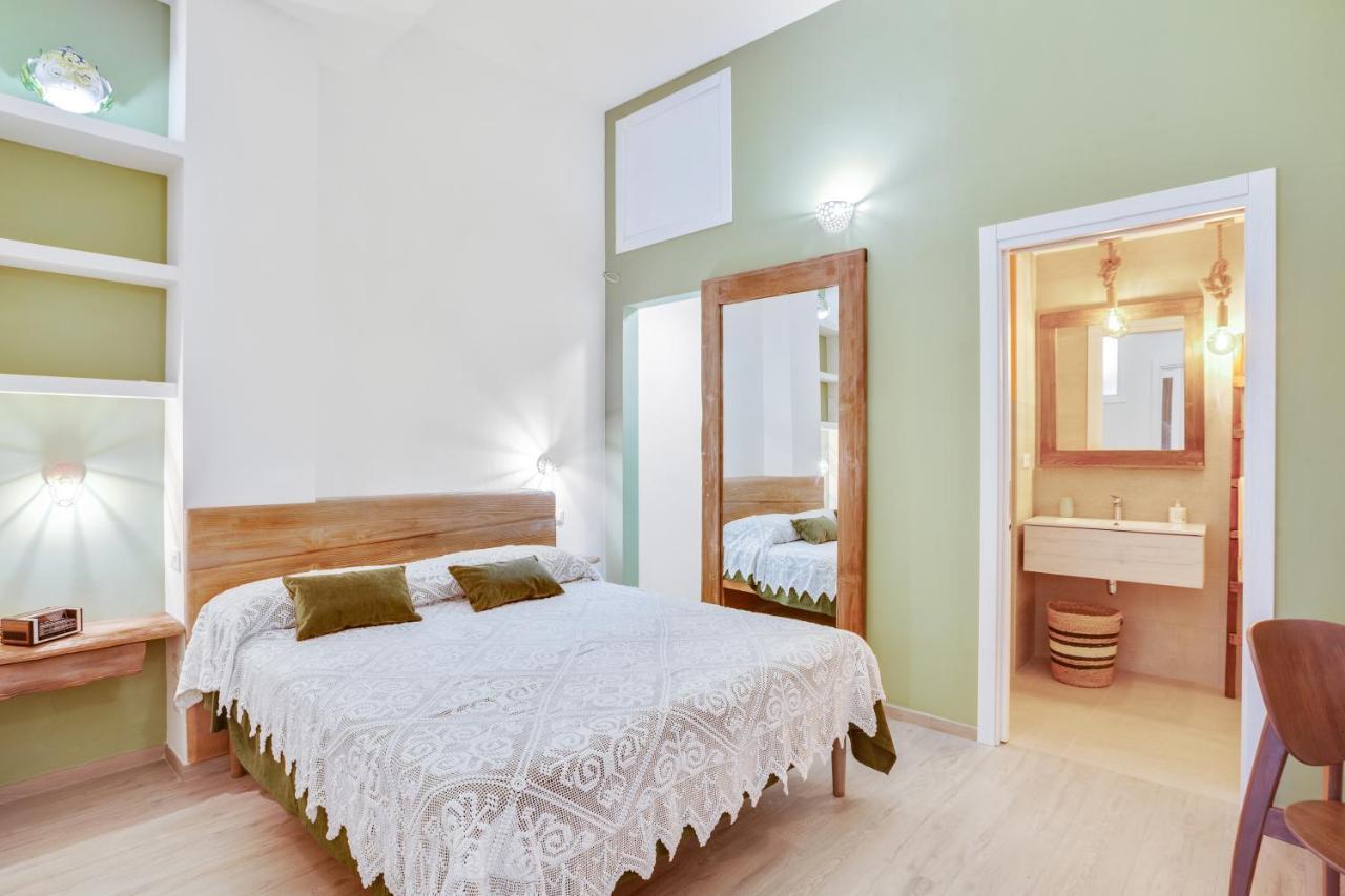 Madame Bari' Suite Apt In The Heart Of Bari Ngoại thất bức ảnh